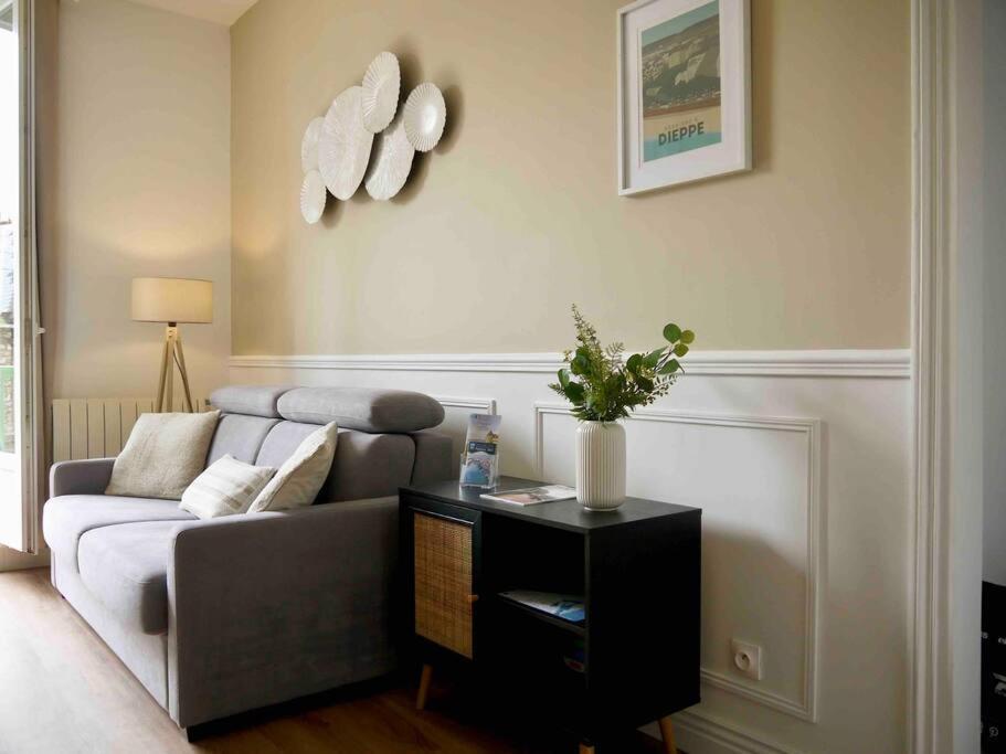 L'Accostage Apartment Dieppe Bagian luar foto